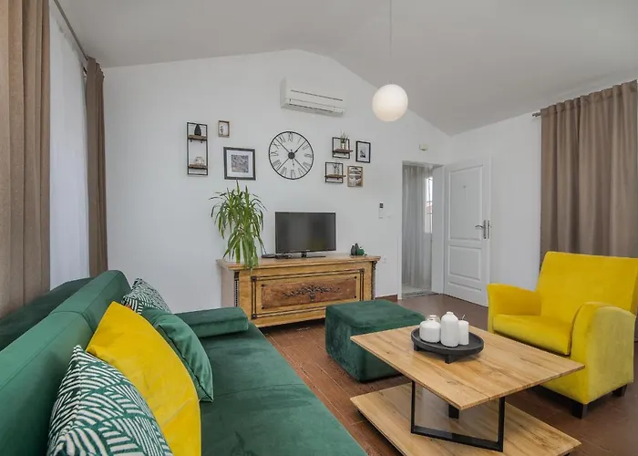 Apartment Marina